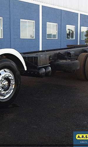 Segundo eixo direcional Segundo eixo direcional